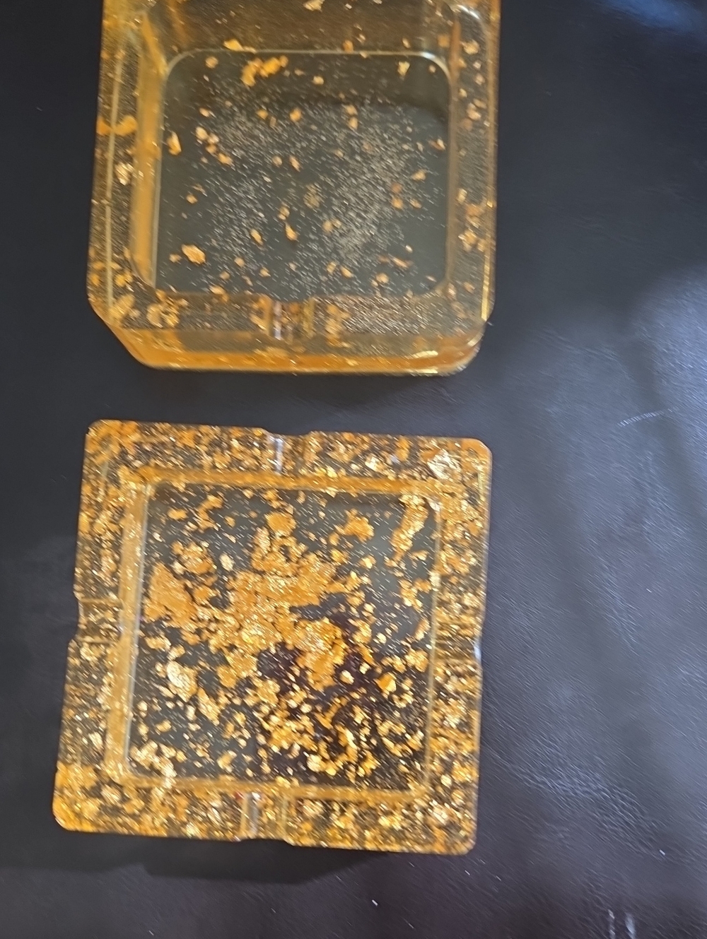 ✨️Handmade Gold Flakes Resin Square Ashtray - Decorative Home Accent